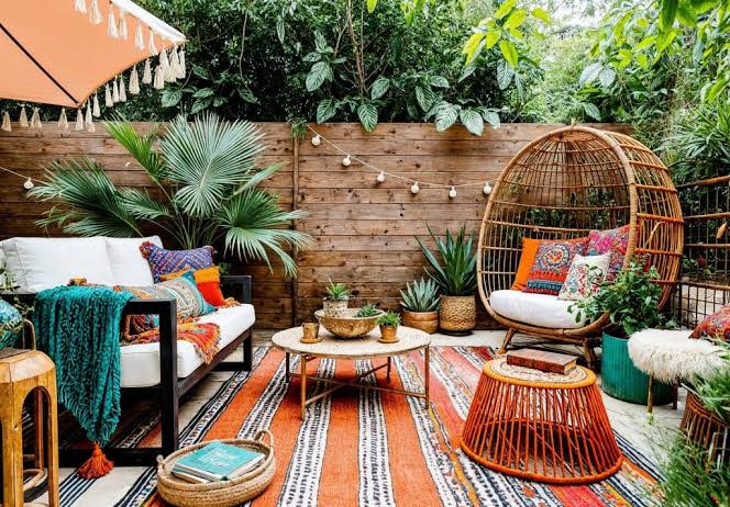 Outdoor Décor