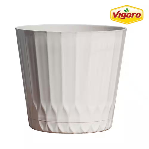 Concord Medium White Plastic Planter with Attached Saucer (10.6 In. L X 10.6 In. W X 9.4 In. H)